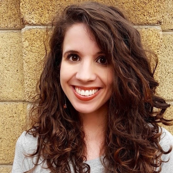 Meet your Posher, Stephanie - Picture 1 of 1